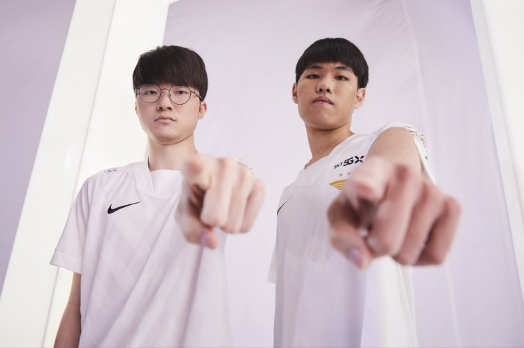 许昕等老将 许昕等老将